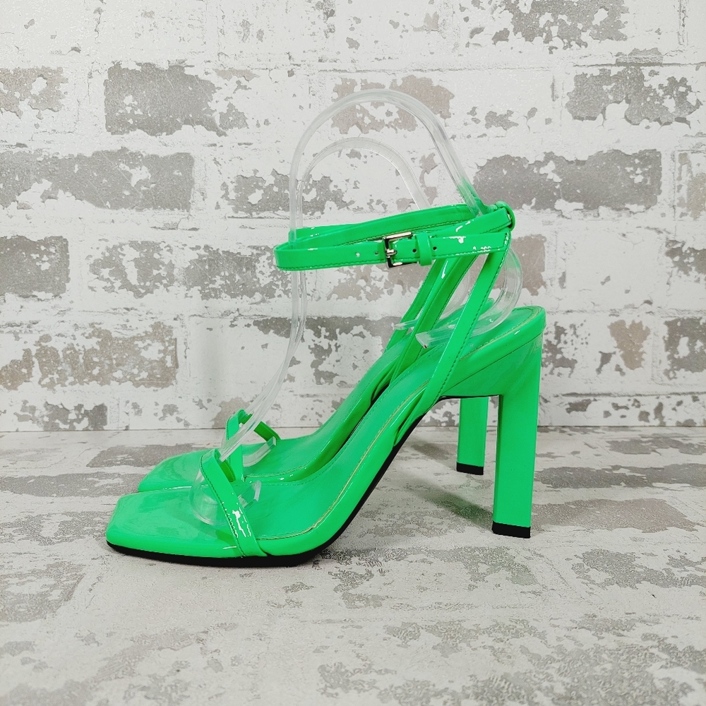 NEW Marc Fisher Arthur Green Leather Slip On Block Heel Sandals H580